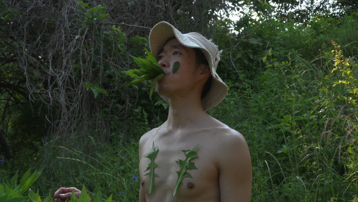 붙잡히지 않는 순간들 속에서, 우리는 더 오래 머문다