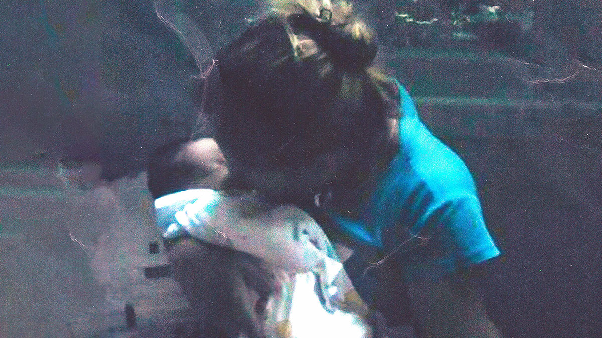 휴대폰에 담긴 저항의 기록