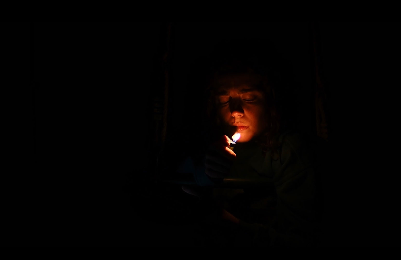 빛과 어둠의 경계에서